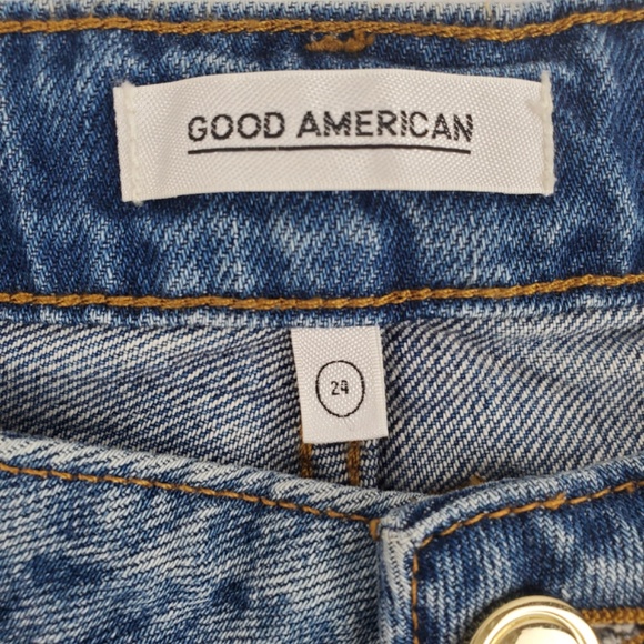 NWT GOOD AMERICAN Bombshell Denim Short Size 24 100%cotton - Picture 15 of 16